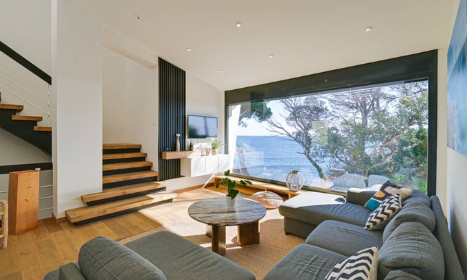 Salionc House | 220 m² House ∙ 7 bedrooms ∙ 14 guests