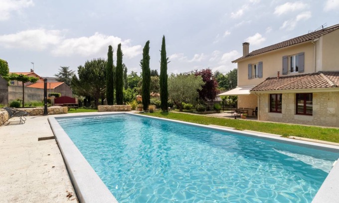 Condom Villa | 240 m² Villa ∙ 4 bedrooms ∙ 10 guests