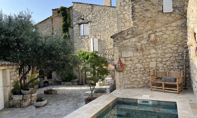 Mallemort House | 250 m² House ∙ 3 bedrooms ∙ 6 guests