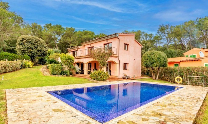 Crestatx Villa | 268 m² Villa ∙ 5 bedrooms ∙ 10 guests