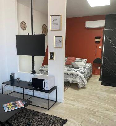 Colombier-Saugnieu Apartment | 30 m² Apartment ∙ 1 bedroom ∙ 4 guests