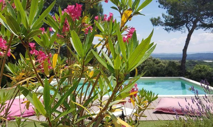 Vaugines Bed & Breakfast | 30 m² Bed and breakfast ∙ 2 guests