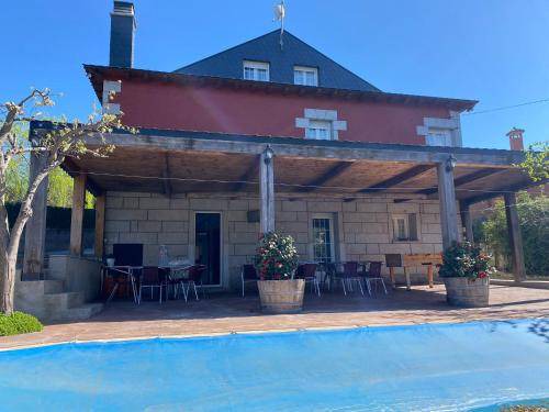 Santa Cruz de Pinares House | 300 m² House ∙ 8 bedrooms ∙ 20 guests