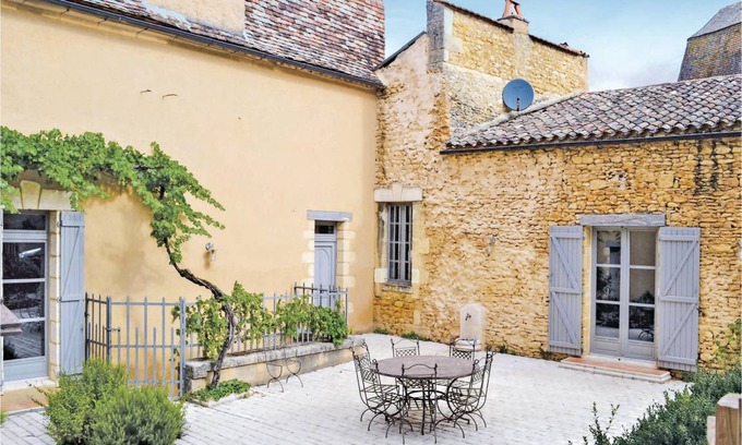 Sainte-Alvere House | 335 m² House ∙ 6 bedrooms ∙ 12 guests