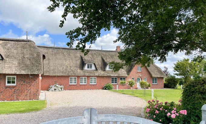 Tumlauer Koog House | 336 m² House ∙ 4 bedrooms ∙ 6 guests