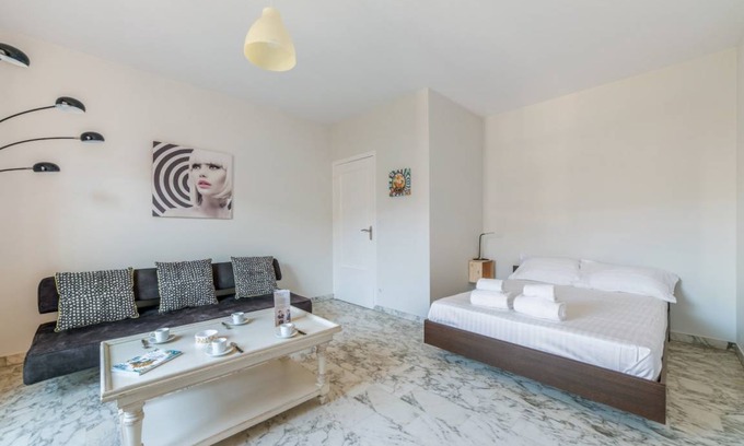 9th Arrondissement Apartment | 36 m² Studio flat ∙ 3 guests