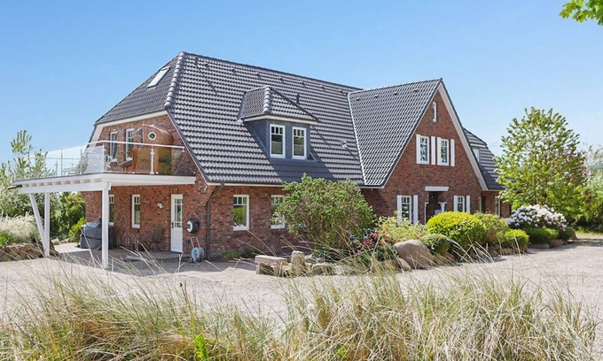 Rodemis House | 370 m² House ∙ 5 bedrooms ∙ 14 guests