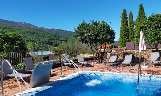 Jerte Hotel | 40 m² Hotel ∙ 2 guests