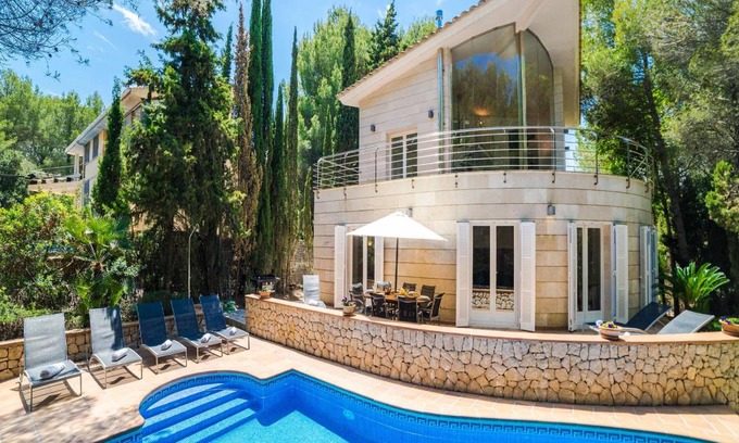 Mal Pas-Bon Aire House | 400 m² House ∙ 4 bedrooms ∙ 7 guests