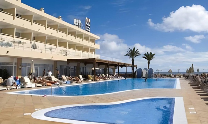 Solana del Matorral Hotel | 42 m² Hotel ∙ 127 guests