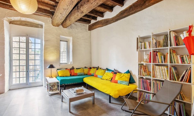 Villeneuve-les-Avignon Apartment | 45 m² Studio flat ∙ 1 bedroom ∙ 4 guests