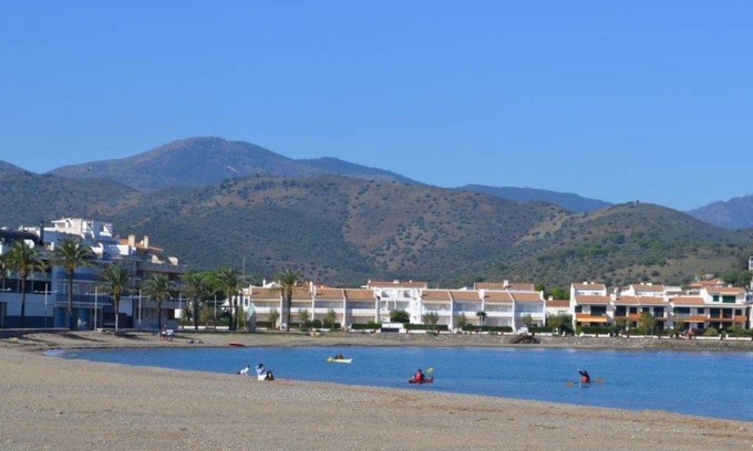 Llanca Apartment | 45 m² Apartment ∙ 1 bedroom ∙ 4 guests