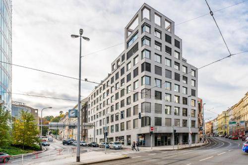 Smichov Apartment | 45 m² Serviced apartment ∙ 4 guests