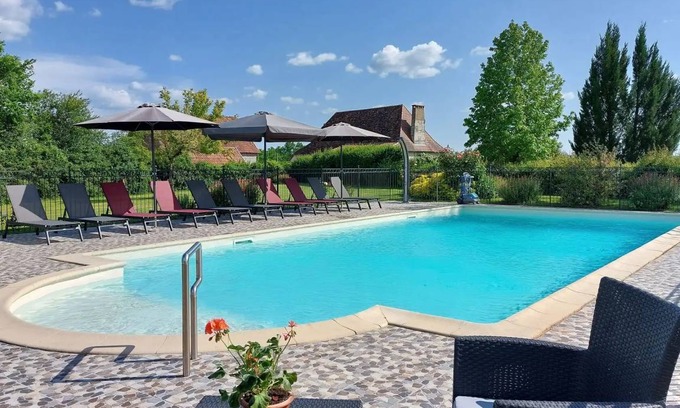 Hautefort House | 50 m² House ∙ 2 bedrooms ∙ 2 guests