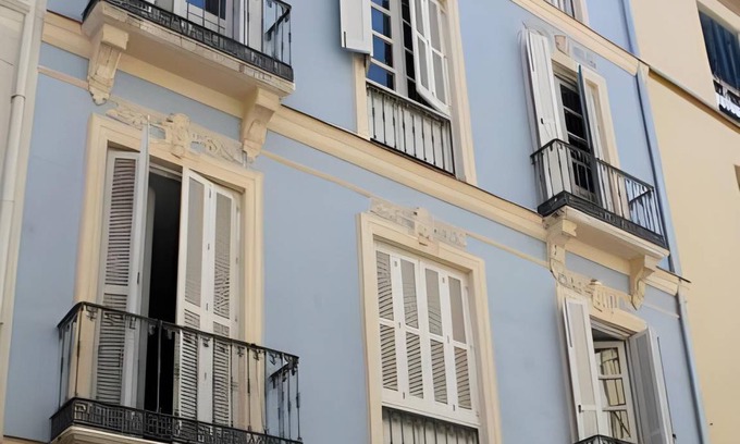Ensanche Centro Hostel | 56 m² Hostel ∙ 127 guests