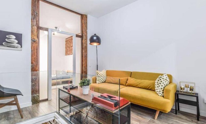 Embajadores Apartment | 60 m² Apartment ∙ 3 bedrooms ∙ 7 guests