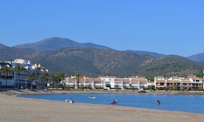 Llanca Apartment | 62 m² Apartment ∙ 2 bedrooms ∙ 4 guests