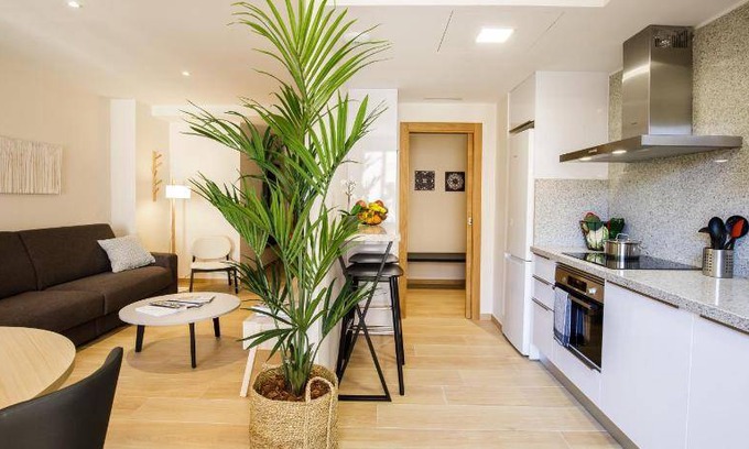 Castello de la Plana Apartment | 68 m² Apartment ∙ 2 bedrooms ∙ 4 guests