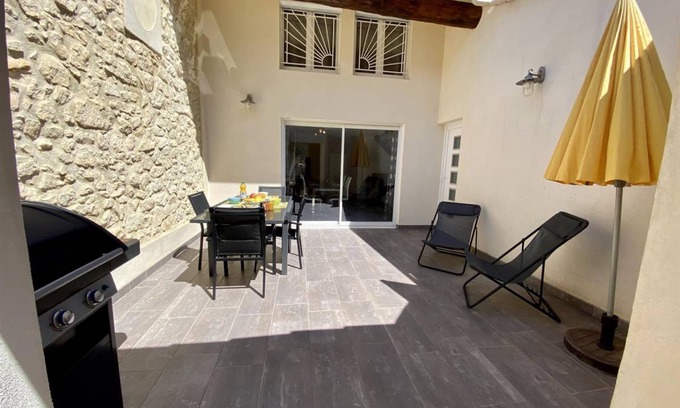 Roquefort-des-Corbieres House | 70 m² Gîte ∙ 2 bedrooms ∙ 4 guests