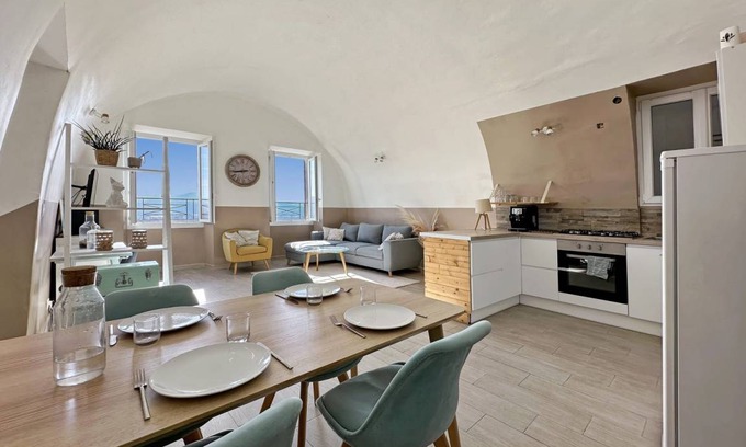 Lauris Apartment | 70 m² Apartment ∙ 2 bedrooms ∙ 7 guests