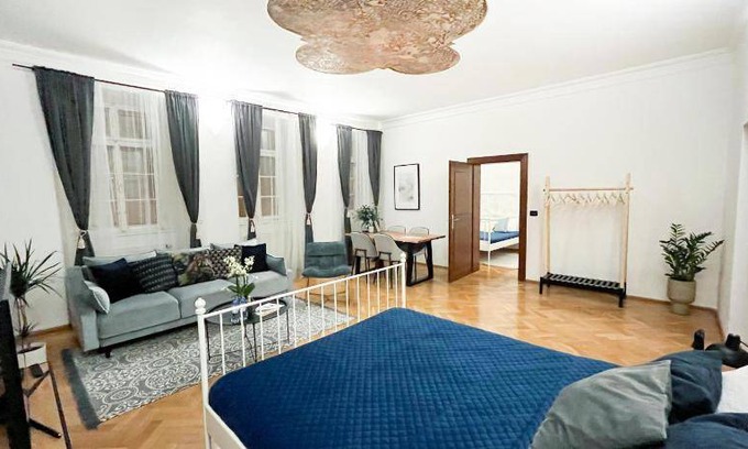 Hradcany Apartment | 70 m² Apartment ∙ 2 bedrooms ∙ 7 guests