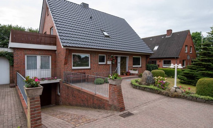 Alkersum Apartment | 73 m² Apartment ∙ 2 bedrooms ∙ 4 guests
