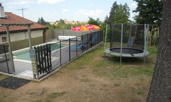 Saint-Haon-le-Chatel Cottage | 75 m² Cabin ∙ 3 bedrooms ∙ 6 guests