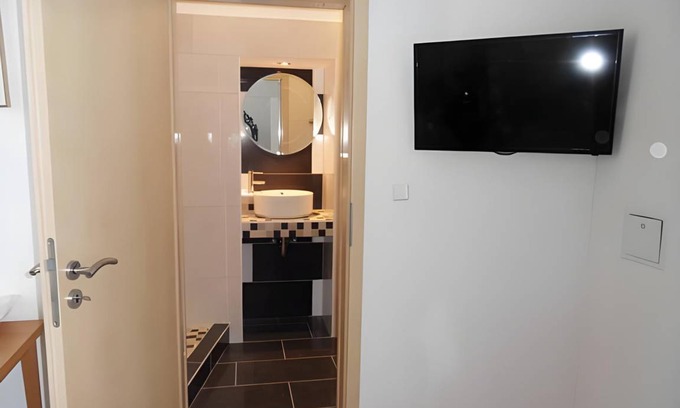 Bad Homburg v.d. Hoehe Apartment | 80 m² Serviced apartment ∙ 2 bedrooms ∙ 8 guests