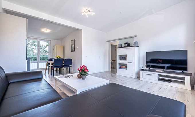 Flensburg Apartment | 80 m² Apartment ∙ 3 bedrooms ∙ 5 guests