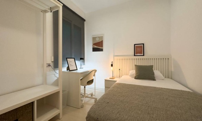 Sants-Badal Resort | 80 m² Private room ∙ 1 bedroom ∙ 1 guest
