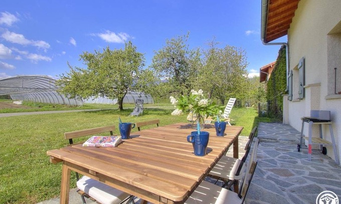 Chevry House | 88 m² Gîte ∙ 2 bedrooms ∙ 6 guests