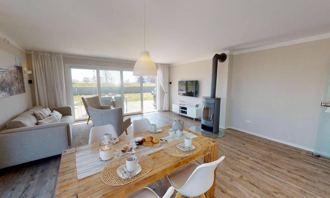 Groemitz Apartment | 90 m² Apartment ∙ 2 bedrooms ∙ 4 guests