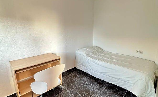 Alicante Resort | 90 m² Private room ∙ 1 bedroom ∙ 1 guest