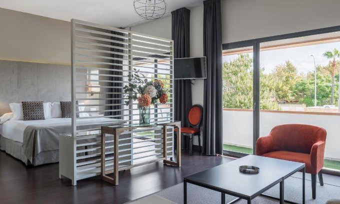 Seville Apartment | 95 m² Serviced apartment ∙ 2 bedrooms ∙ 127 guests