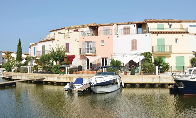 Aigues-Mortes House | Amazing home in Aigues-Mortes with WiFi