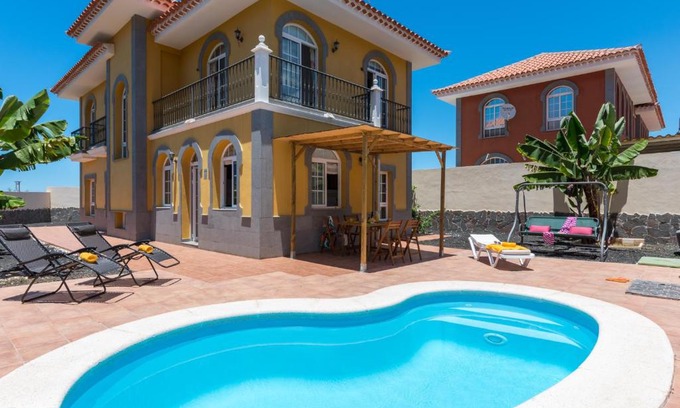 Costa Adeje Villa | Amazing Villa Viktoria! Pool Big Garden