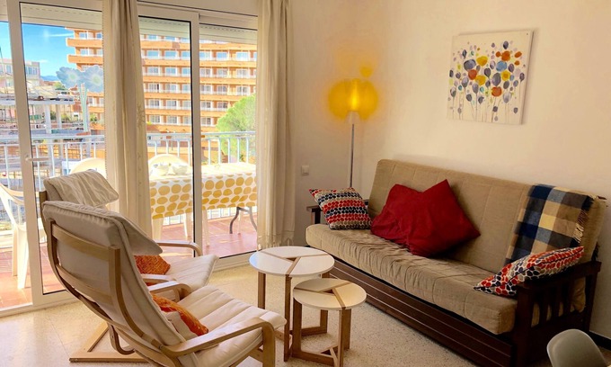 Santa Margarida Apartment | APARTAMENTOS AQUARIUM (REF 31). NEXT TO THE BEACH. RENOVATED.