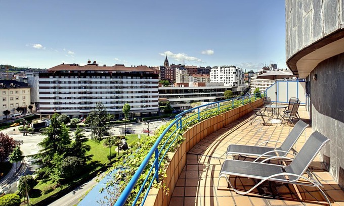 La Corredoria y Ventanielles Hotel | Aparthotel Campus