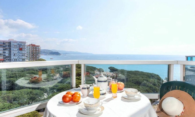 Blanes Apartment | Apartment ∙ 2 bedrooms ∙ 4 guests