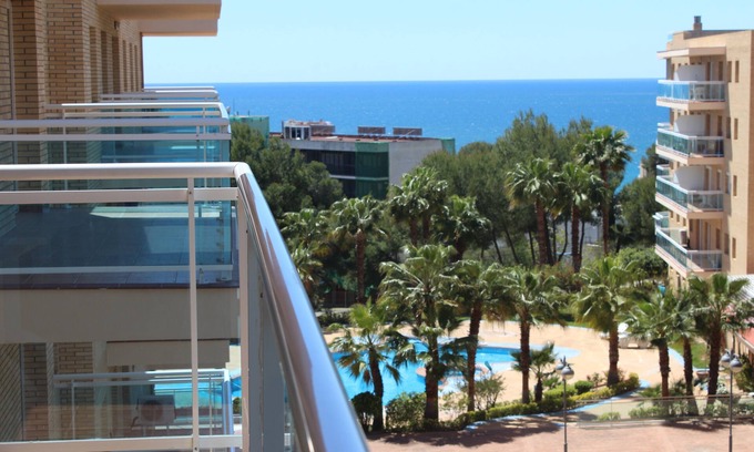Cap de Salou Apartment | Apartment with pool and terrace overlooking the sea