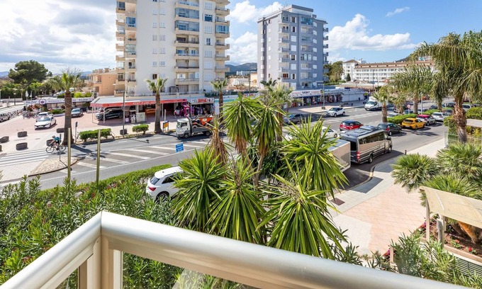 Muro Apartment | Apartment with shared pool, near the beach