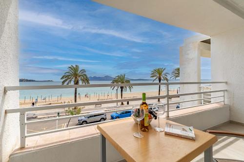 Puerto de Pollensa Apartment | Beachfront Apartment Sivella Mar by Sealand Villas
