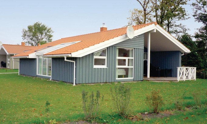 Schoenhagen House | Beautiful home in Schönhagen with sauna