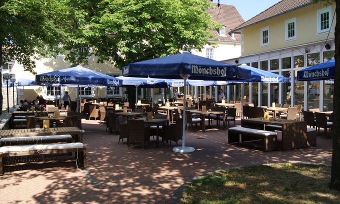 Wuelfel Hostel | Bed'nBudget Expo-Hostel Rooms