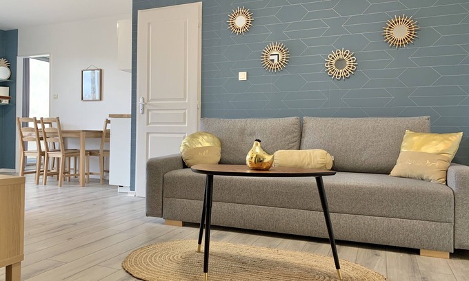 Quartier Exposition-Bajatiere Apartment | #BN | The Blue Song ๐ | Marcelin Berthelot | Tramway