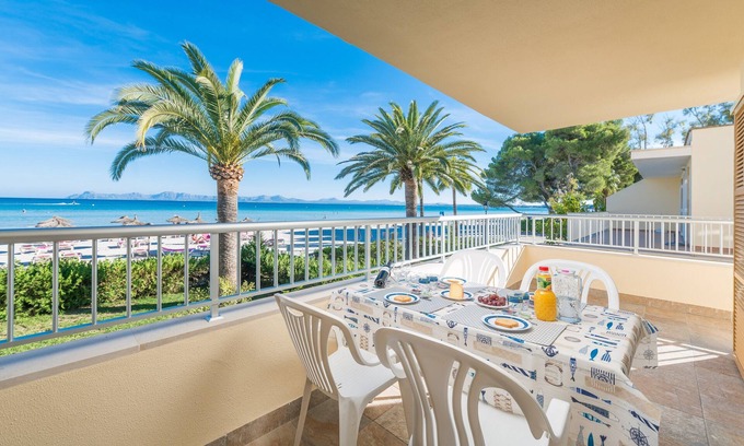 Alcudia House | BON ESTAR - Apartment with sea views in Port d'alcúdia. Free WiFi