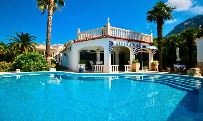 Denia Villa | Campuso BH