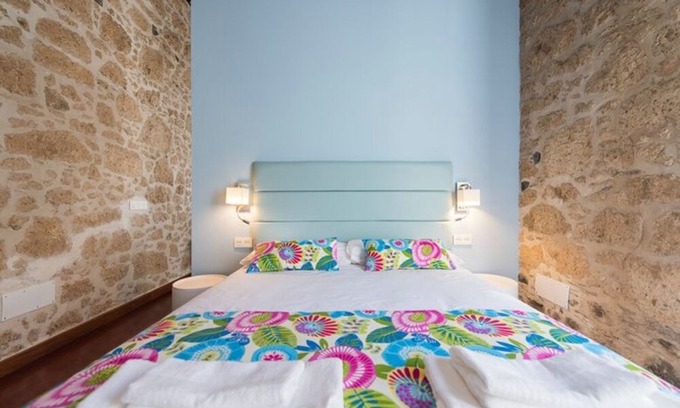 Vegueta Apartment | Cathedral Suites. Emblematic House. Apartment 3