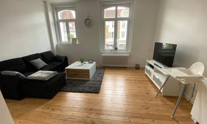 Lens Apartment | Chaleureux appartement en duplex
