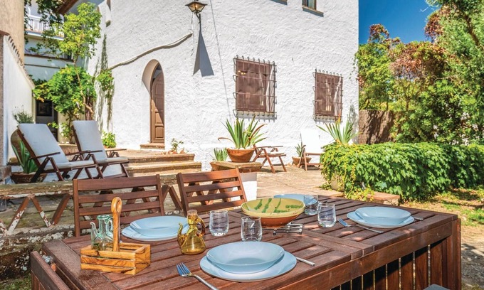 Tossa de Mar House | Cozy home in Tossa de Mar with WiFi